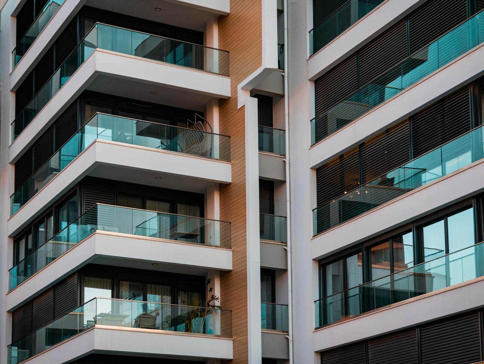 Modern residential building in Ecuador backed by real estate crowdlending